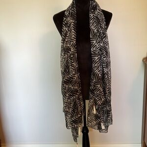Chic Black and White Beach Coverup/Sarong/Scarf.